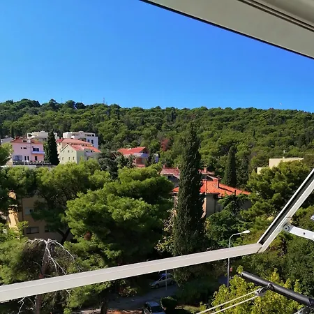 Apartment Sunny Split